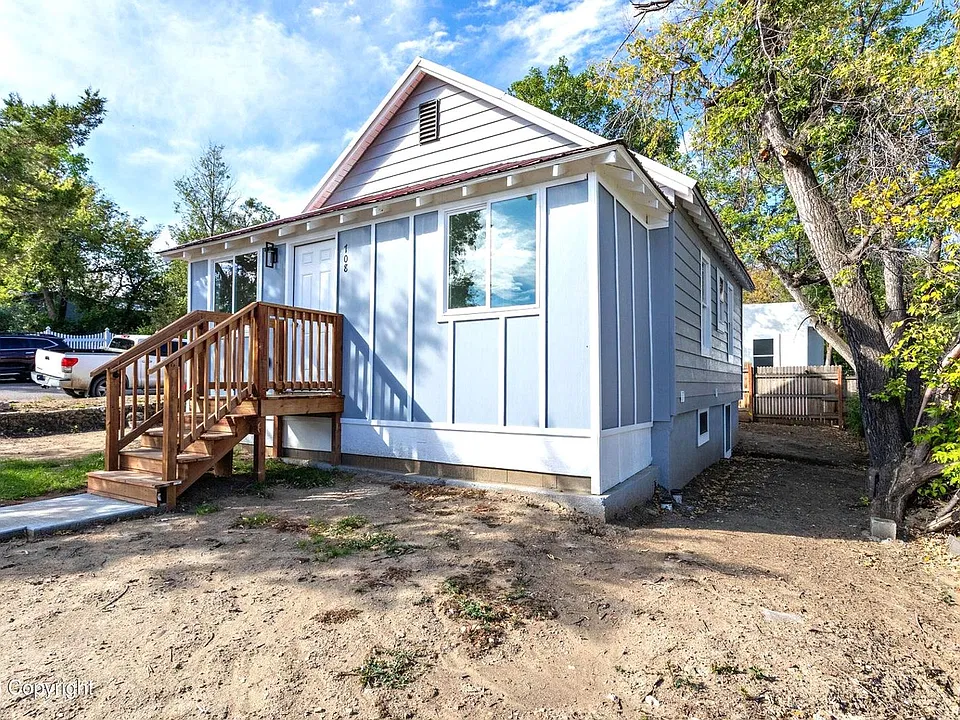 708 S Gillette Ave
