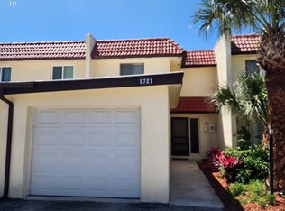 8721 Lantana Ct, Cape Canaveral, FL 32920