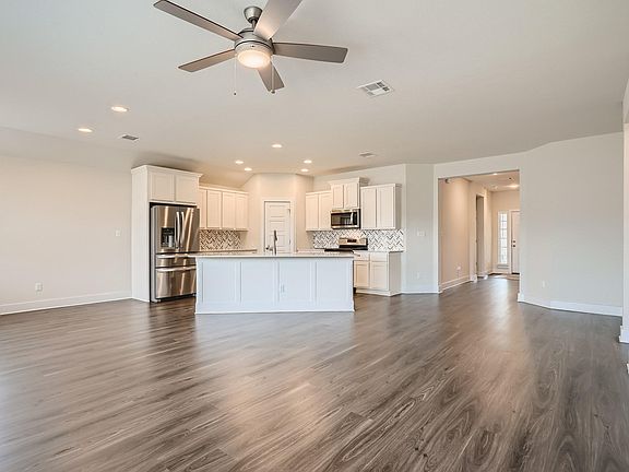 5th image of 417 Blue Oak Blvd