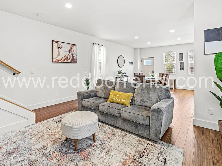 1619 N Tacoma Ave — Photo 8