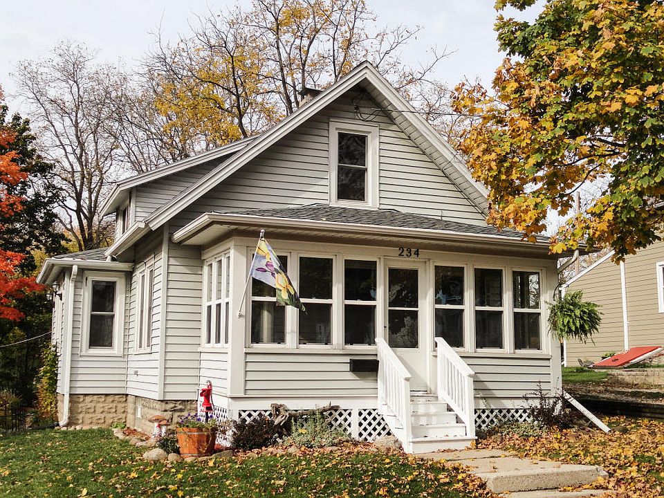 1st image of 234 Waverly Pl