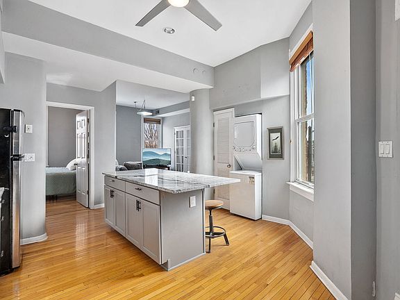 3rd image of 2200 N Clybourn Ave #3