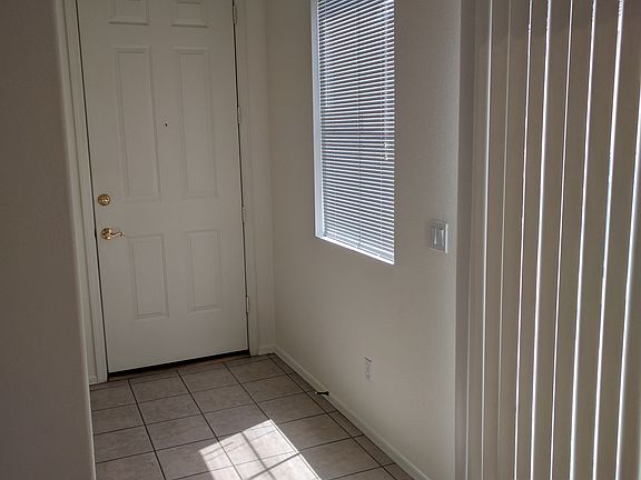 5th image of 5320 E Holmes Ave