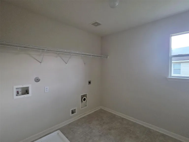 15515 Bartlett Pear Ct — Photo 13
