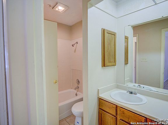 5th image of 7528 Windsor Oaks