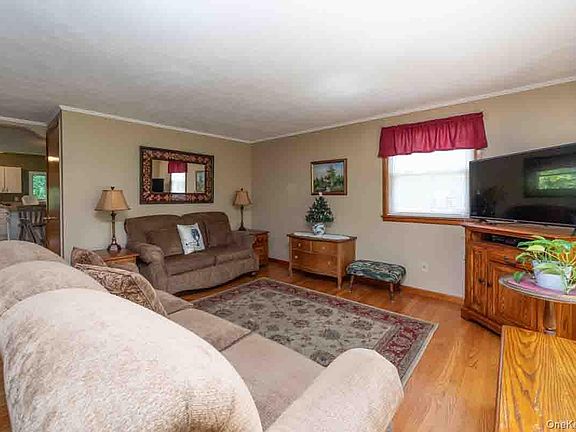 4th image of 103 Prospect Avenue