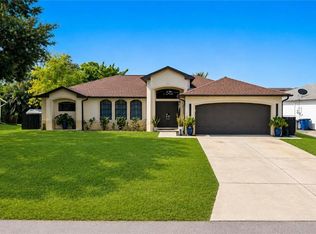 9052 Cypress DR N, FORT MYERS, FL 33967