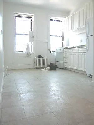 Rented by DSA Realty | media 72