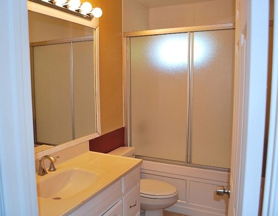 4th image of 2611 Cooper Ct