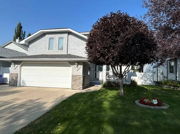 52 E Cambridge Glen Dr, Strathmore, AB T1P 1N3