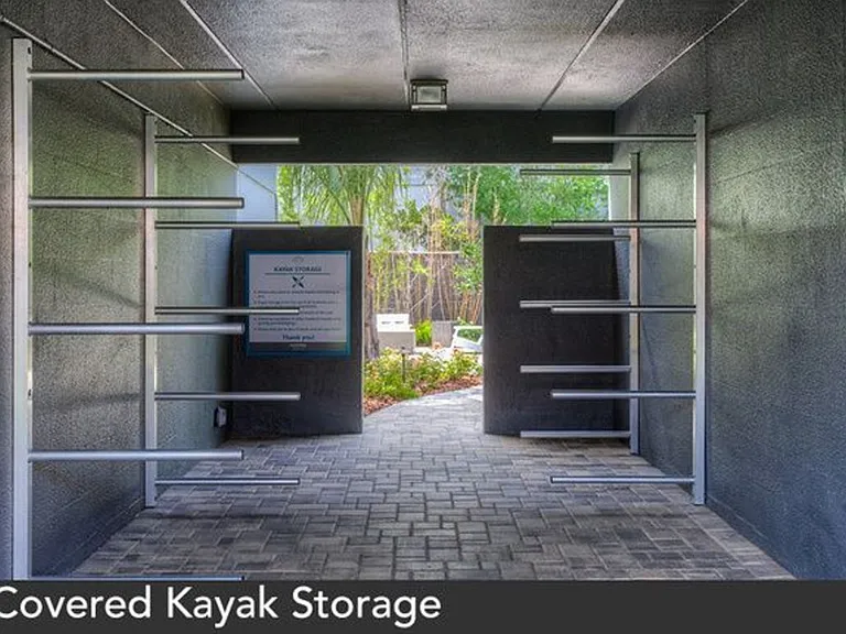 Bayside Villas Apartments — Photo 19