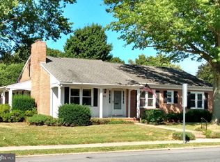 611 E McKinley St, Chambersburg, PA 17201