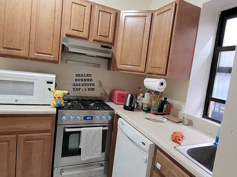 434 E 75th St #3-A — Photo 5