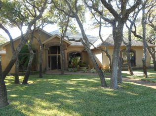 509 Lakewood St, Rockport, TX 78382