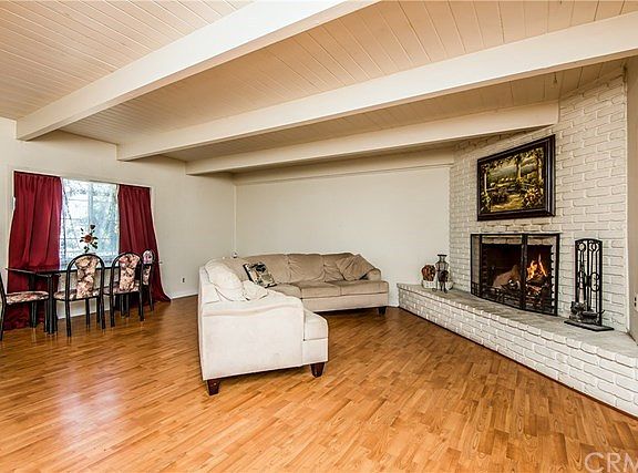 5th image of 22802 Broadwell Ave