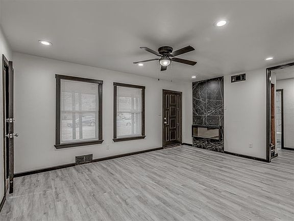 4th image of 1204 NE 44th St