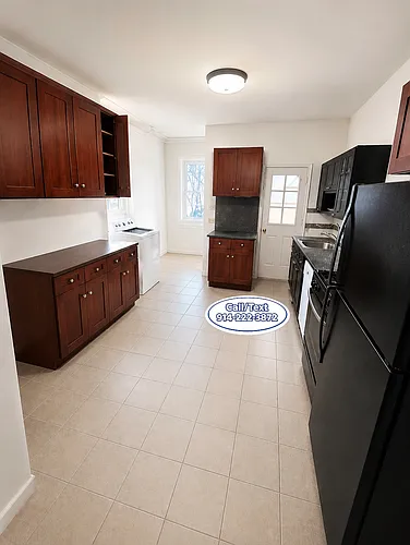 165 Linden St #A Photo 1 165 Linden St #A Photo 1