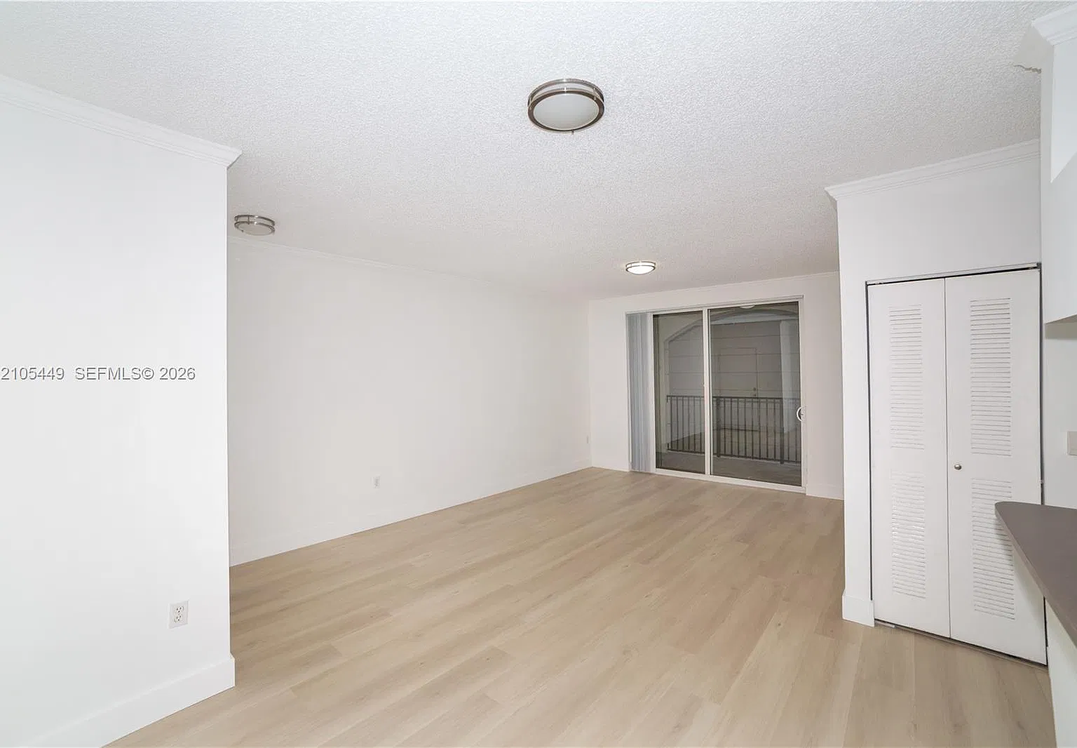 Porto Bellagio Condo — Photo 2