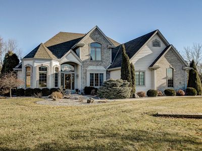 7630 S Cambridge Dr, Franklin, WI, 53132