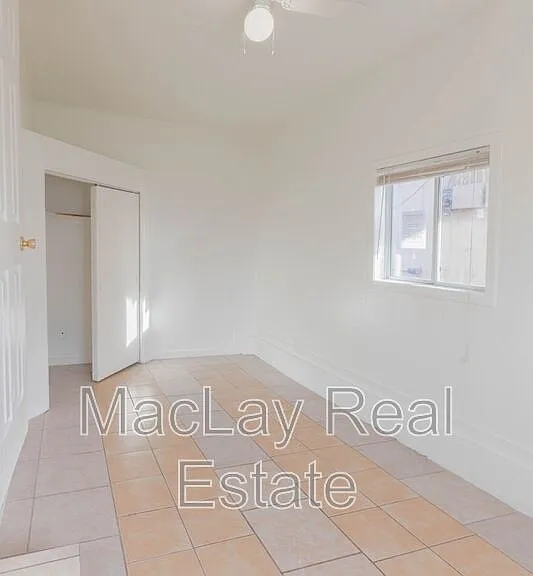 2032 W Adams St #3 — Photo 9
