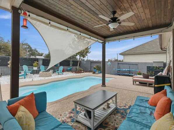 2216 Bluestem, New Braunfels, TX 78132