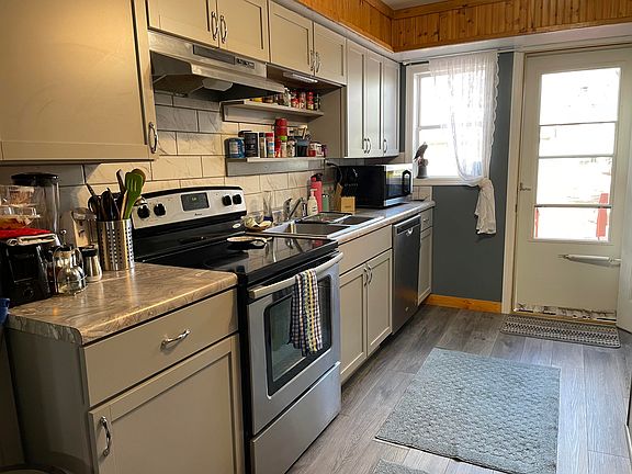 3rd image of 1019 S Lincoln St