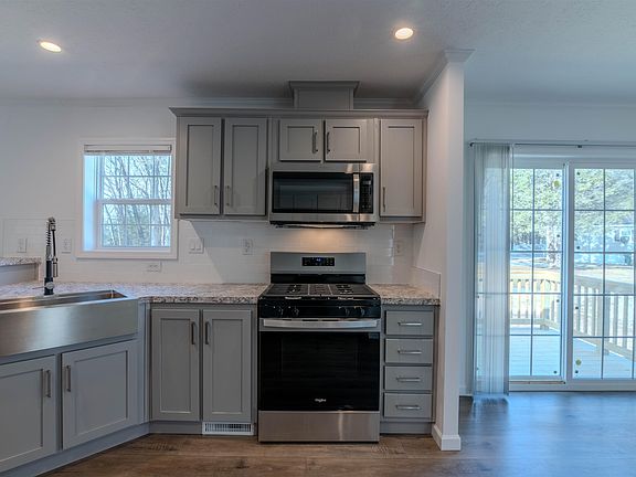 3rd image of 38 Cedar Street
