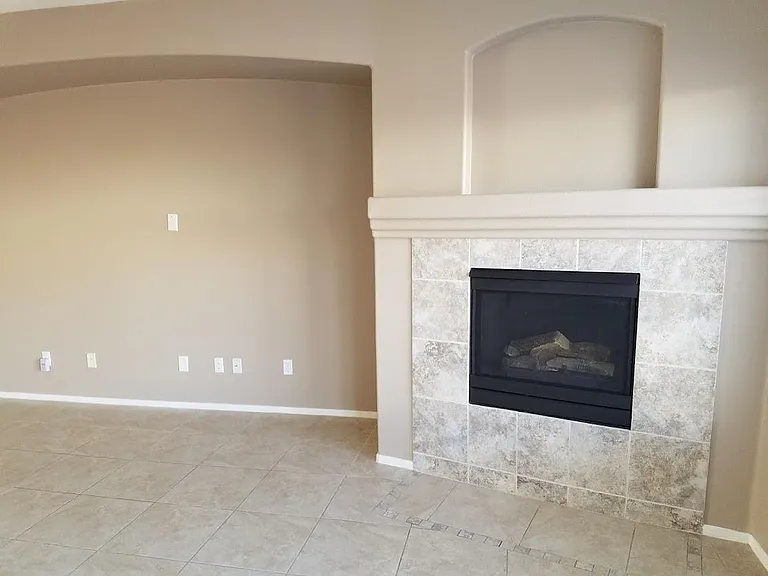 64032 Baylor Mountain Ct — Photo 9