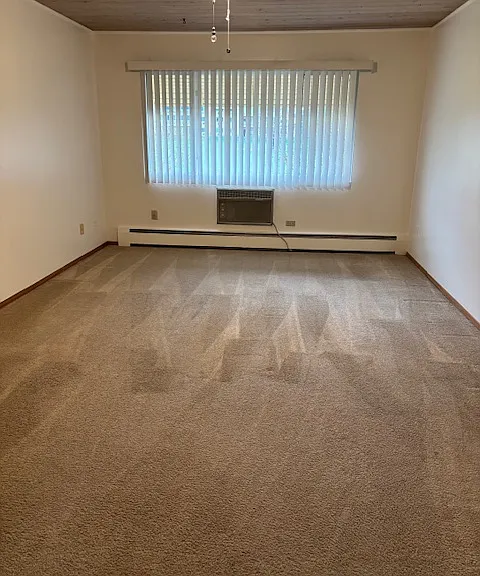 715 S Clinton St #7A — Photo 4