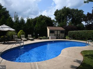 821 Horsham Rd, Horsham, PA 19044