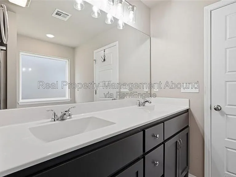 3706 S 13th Pl — Photo 30