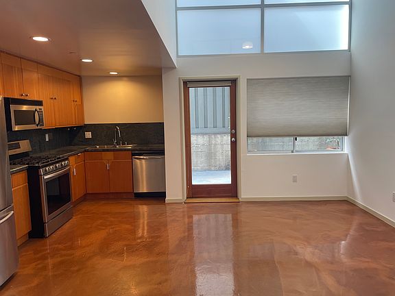 3rd image of 1243 23rd St Unit B
