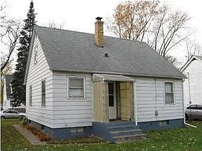 2742 10th St photo 1