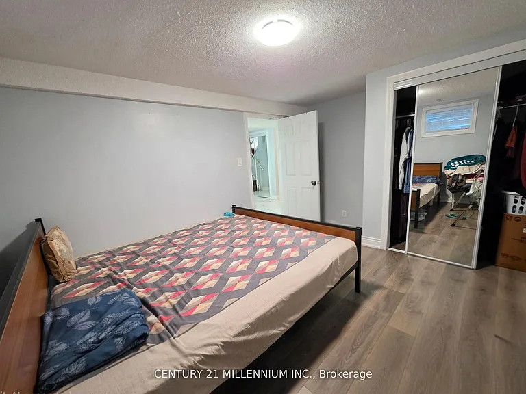 23 Malcolm Cres — Photo 18