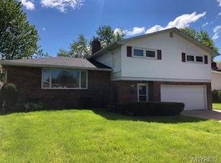 213 Briarhurst Rd, Buffalo, NY 14221