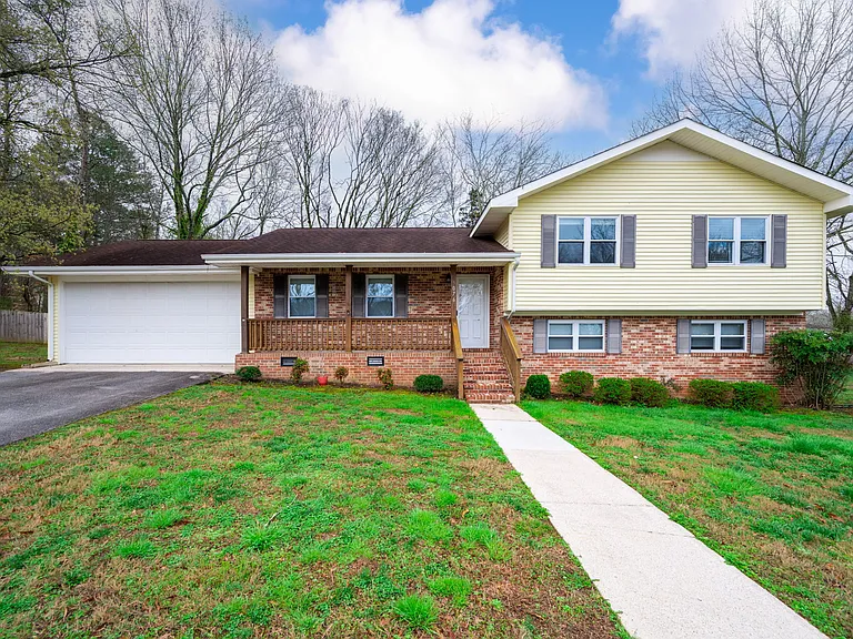 3076 Speicher Cir — Photo 2