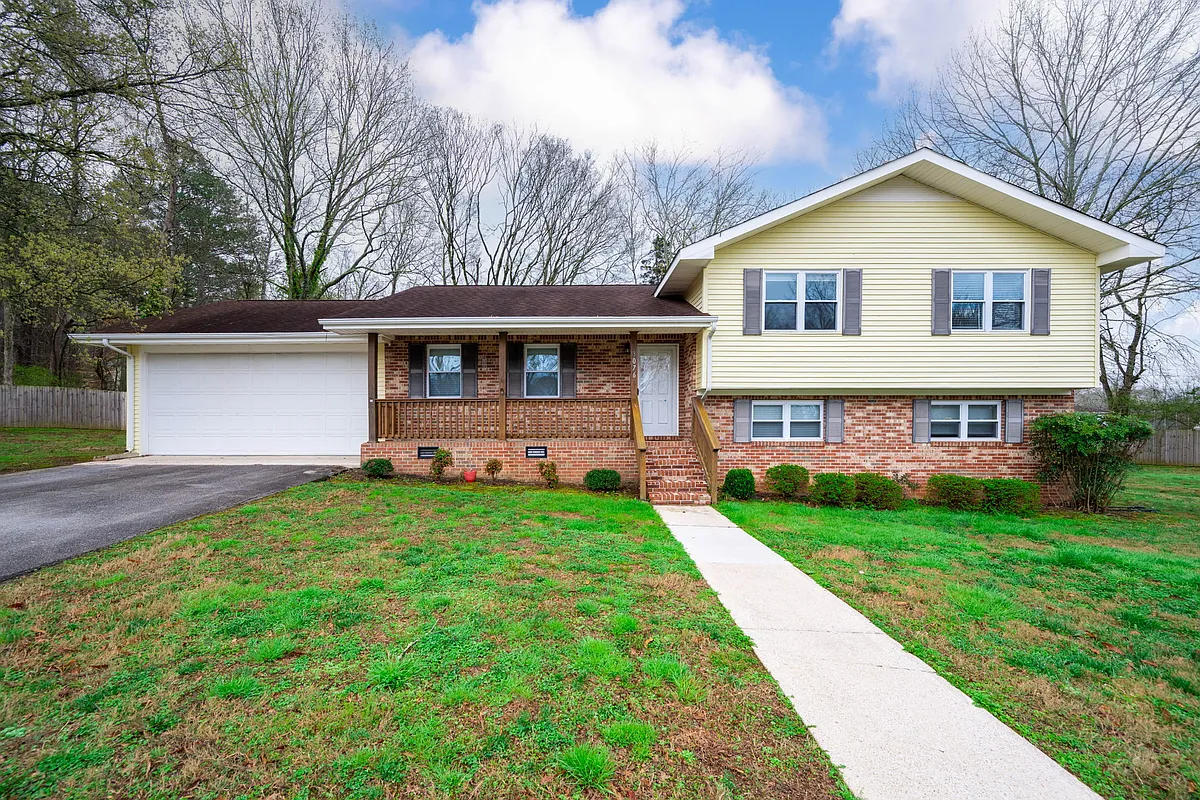Building Photo - 3076 Speicher Cir