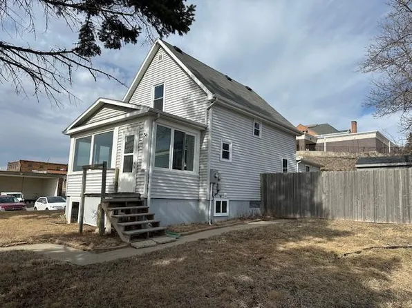 36 1st St SE, Ortonville, MN 56278