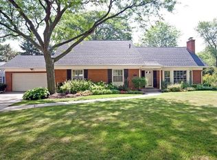 913 S Adams St, Hinsdale, IL 60521