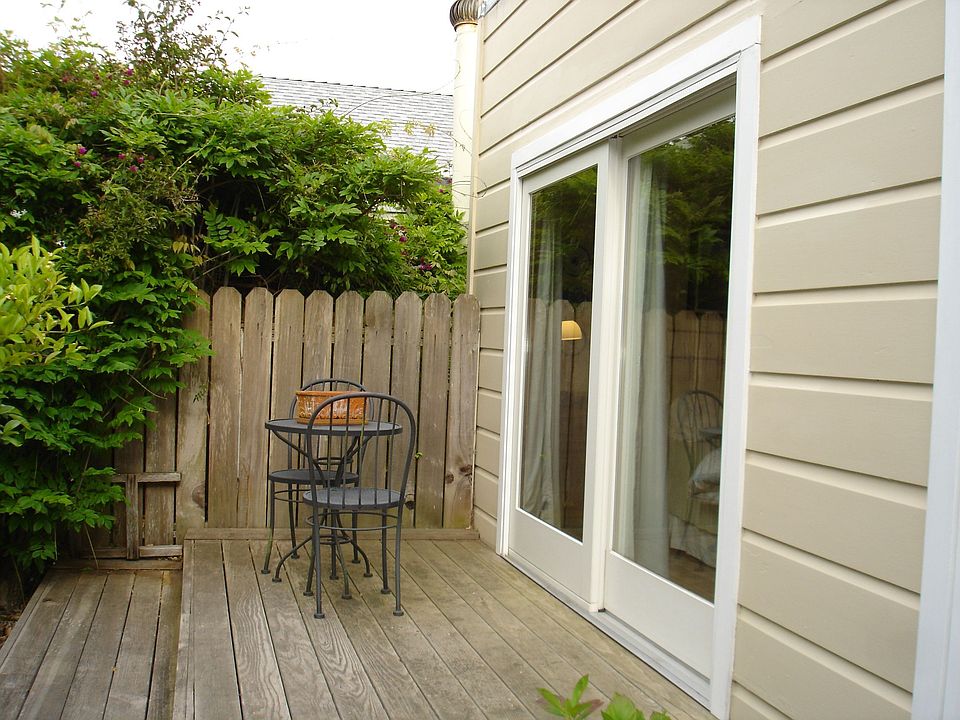 Walk out Garden from Master