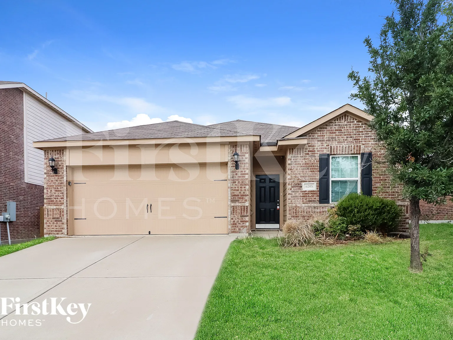 3 bed, 2.0 bath, 1597 sqft, $2,010 — Photo 1