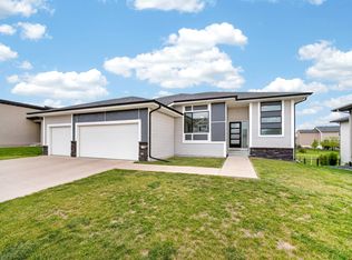 709 SE 14th St, Grimes, IA 50111