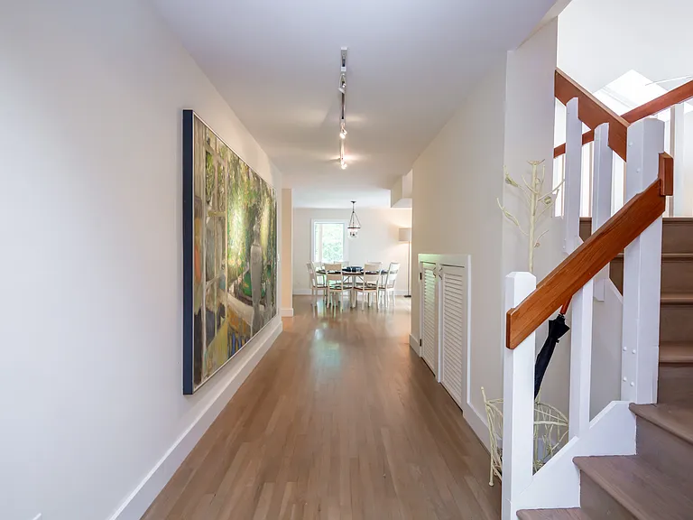 6 Woodcrest Dr — Photo 7