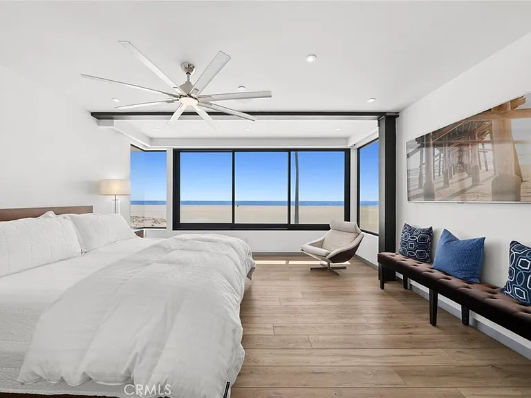 800 W Oceanfront — Photo 9
