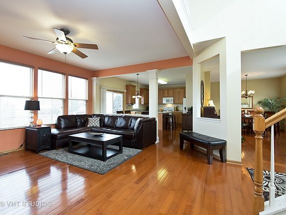 3rd image of 11865 Presley Cir