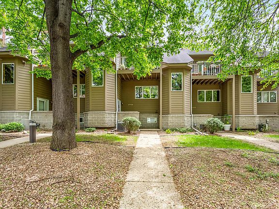 4th image of 2818 Kenwood Isles Dr