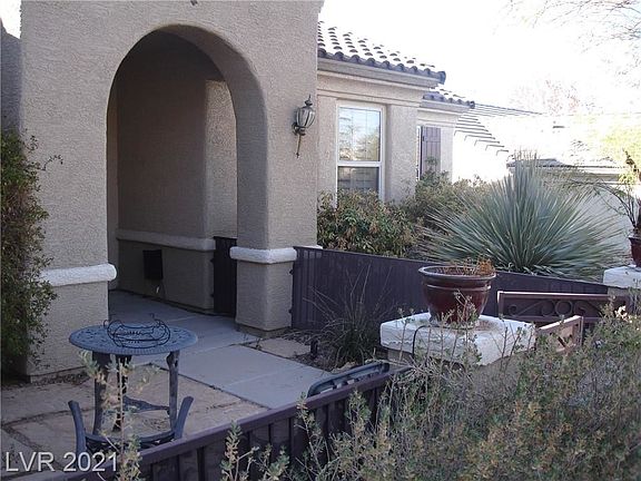 3rd image of 3005 Scotts Valley Dr