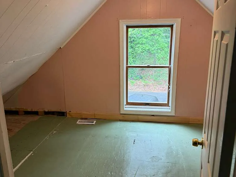 901 Maplehurst Ave — Photo 11