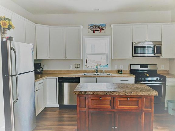 3rd image of 415 Coolidge Ave #A