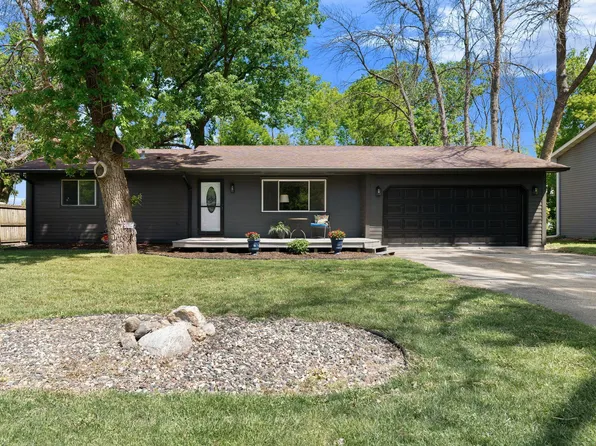 508 24th St NE, Owatonna, MN 55060